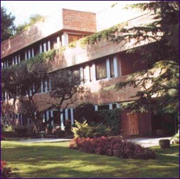 Front of Clinica Planas